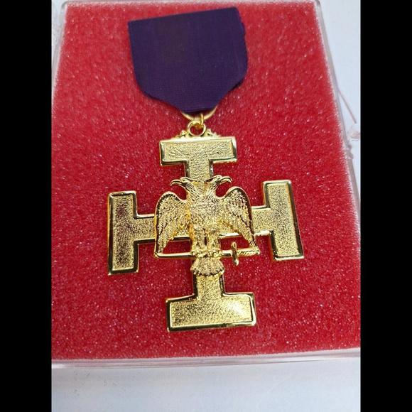 32nd Degree Jewel - Wings Down (Purple Ribbon) - (RSR-3-P) - Picture 2 of 4